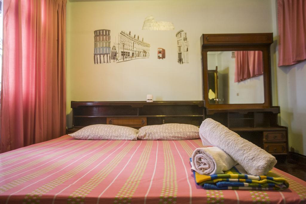 Mad Cow Hostel Banguecoque Quarto foto